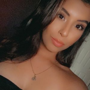 Meet your Posher, Daniella